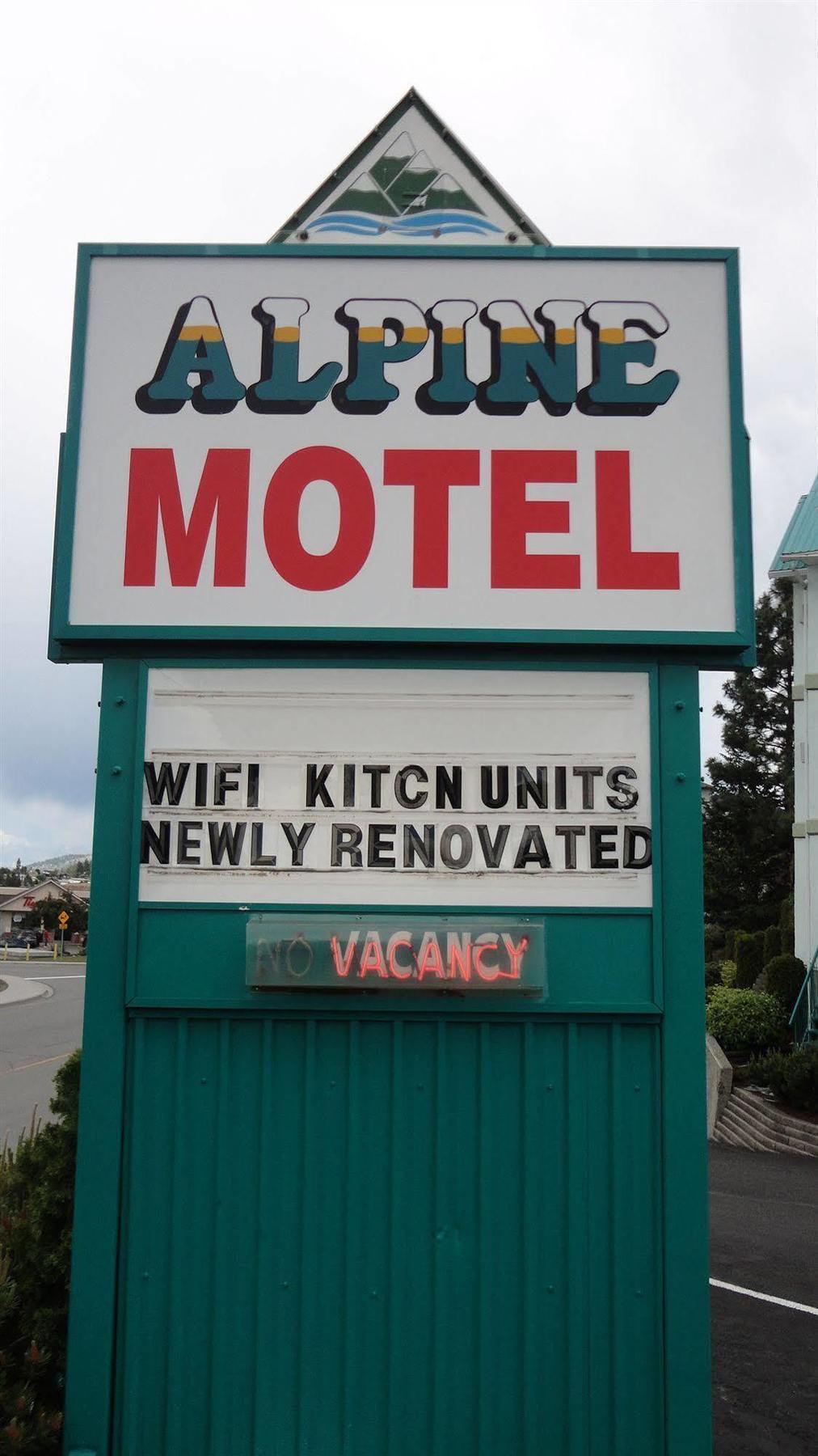 Alpine Motel カムループス エクステリア 写真
